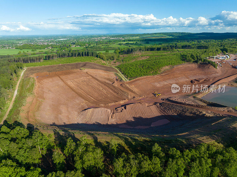 Cannock Chase Forest中的Rugeley采石场鸟瞰图